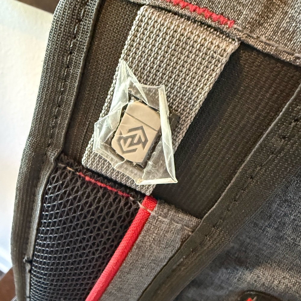 SwissGear Charcoal and Black Men's Backpack plastic is still on some metal - Picture 4 of 9